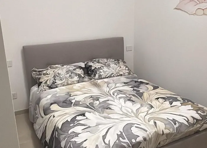 Apartament San Prospero - Spaziosa Con Parcheggio Privato *