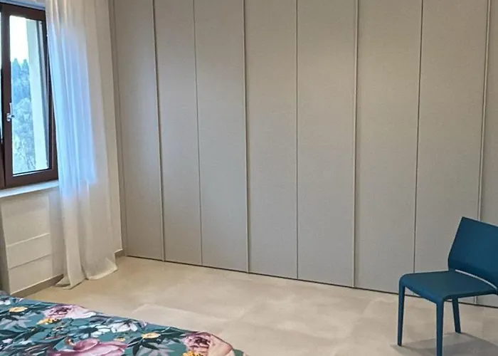 Apartament San Prospero - Spaziosa Con Parcheggio Privato