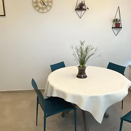 San Prospero - Spaziosa Con Parcheggio Privato